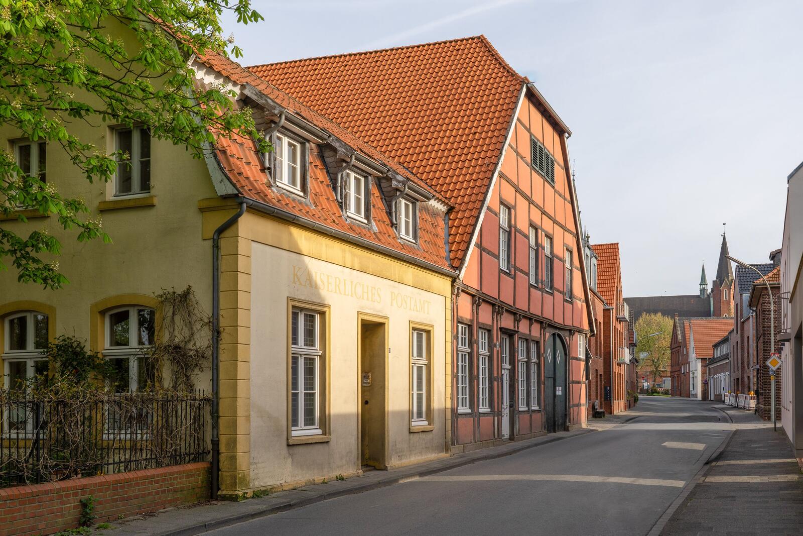 Blick auf die Türme von St. Martin von der Südstraße